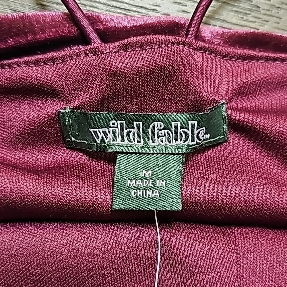 Wild Fable Cinched Front Velvet Ribbed Crop Top Size M - Picture 12 of 12